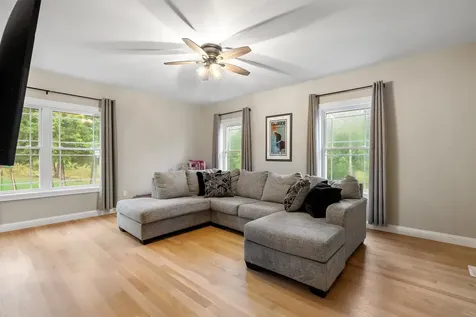 12 Tanya Lane Brentwood NH 03833