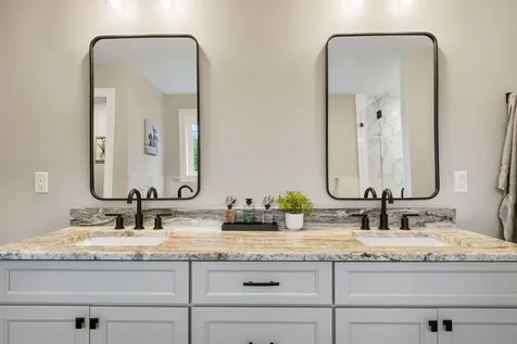 12 Tanya Lane Brentwood NH 03833