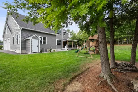 12 Tanya Lane Brentwood NH 03833