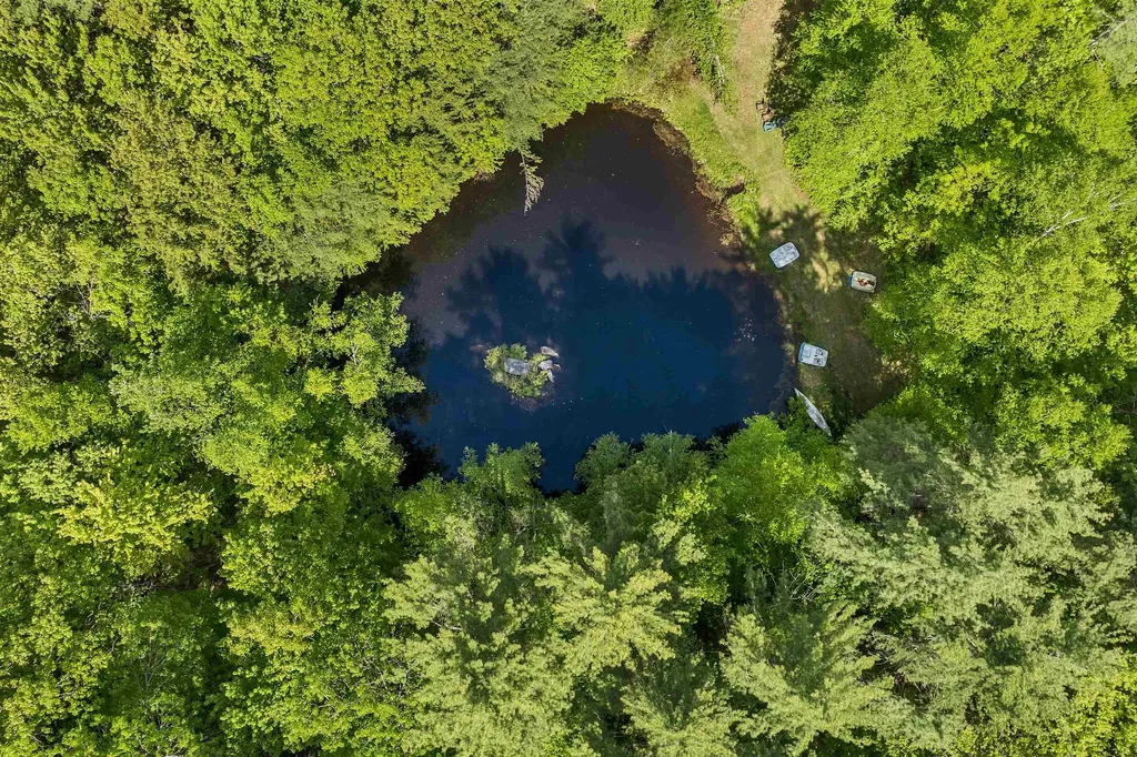 11 Lane Road Chichester NH 03258