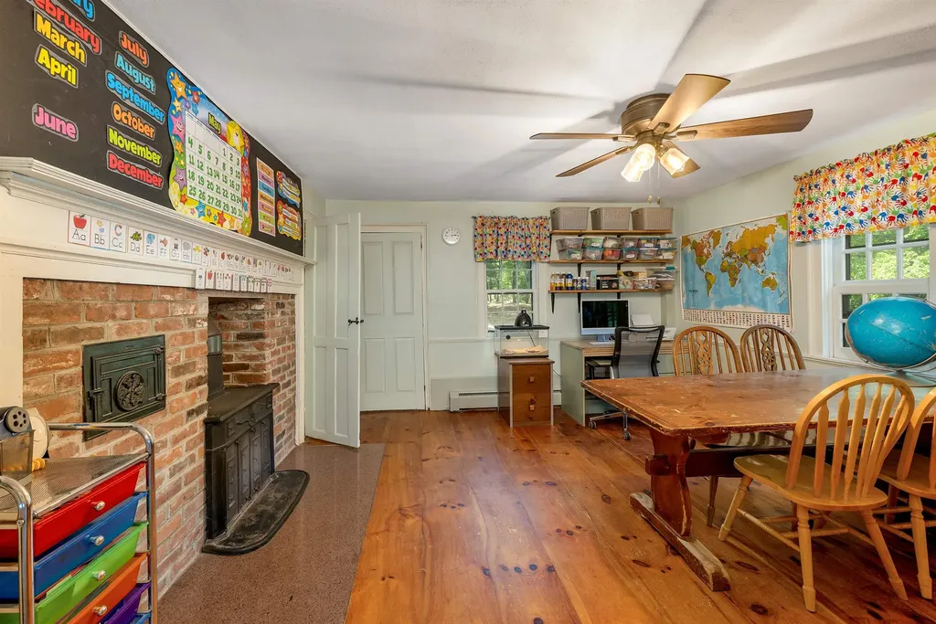 11 Lane Road Chichester NH 03258