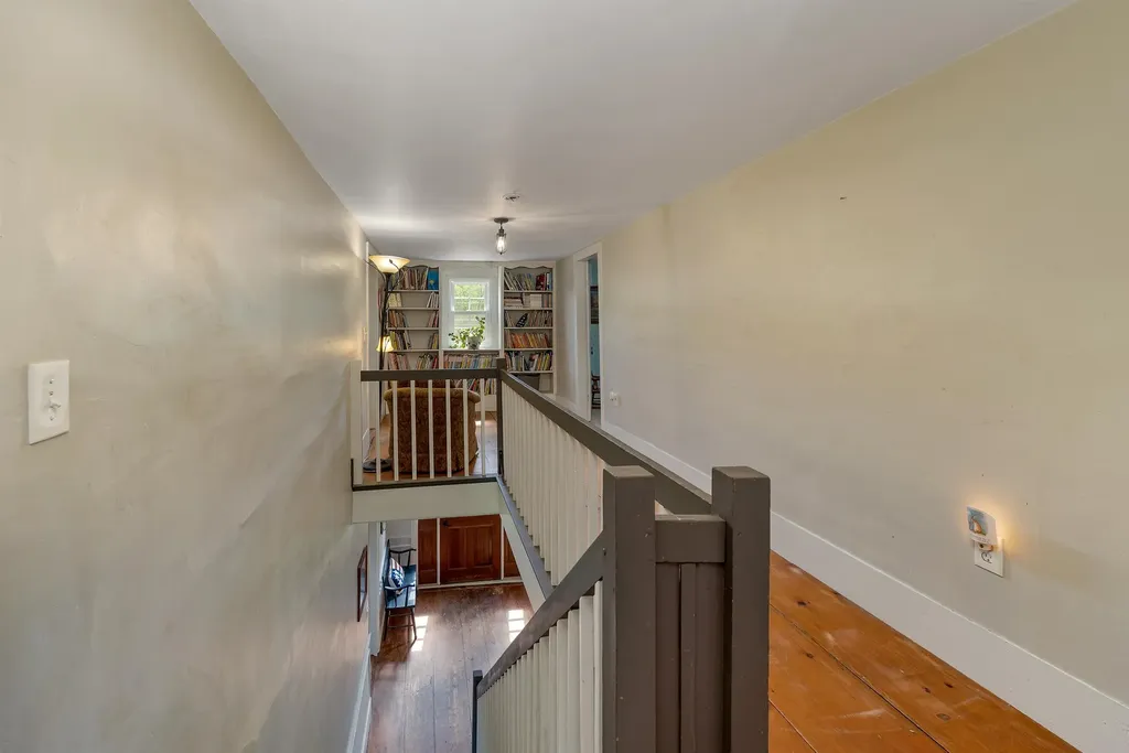 11 Lane Road Chichester NH 03258