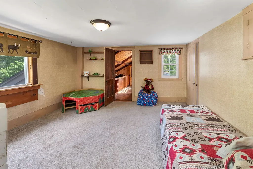 11 Lane Road Chichester NH 03258