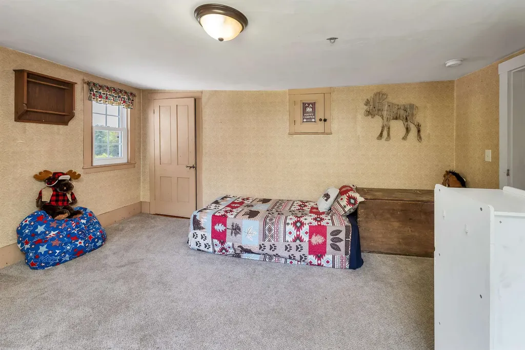 11 Lane Road Chichester NH 03258