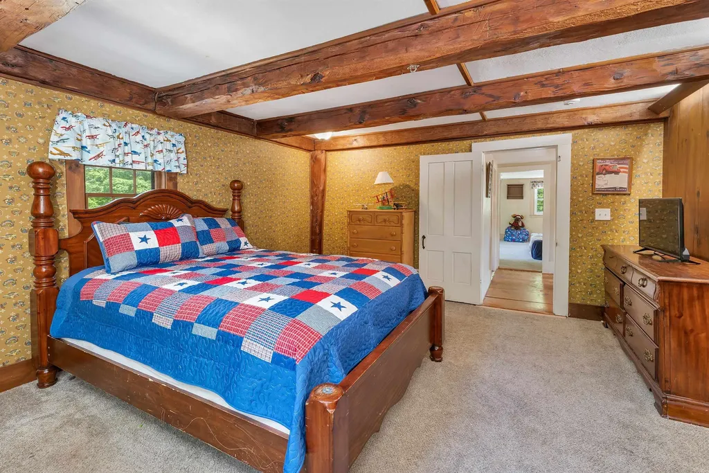 11 Lane Road Chichester NH 03258