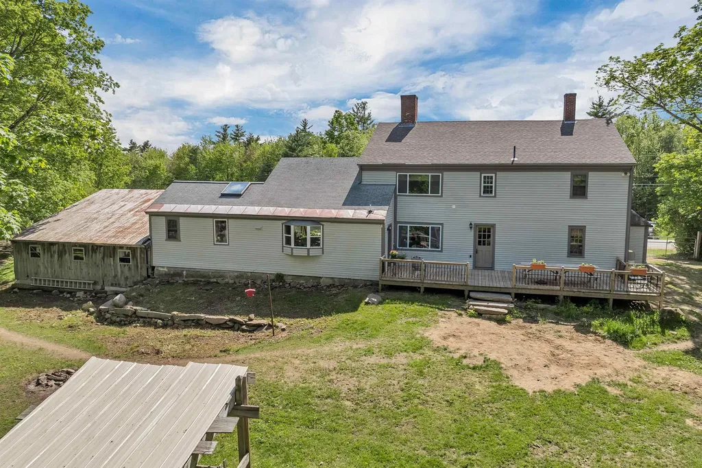 11 Lane Road Chichester NH 03258