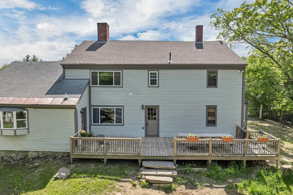 11 Lane Road Chichester NH 03258