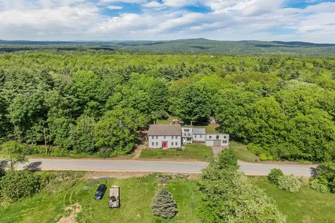 11 Lane Road Chichester NH 03258