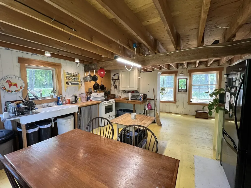 239 Blakes Hill Road Northwood NH 03261