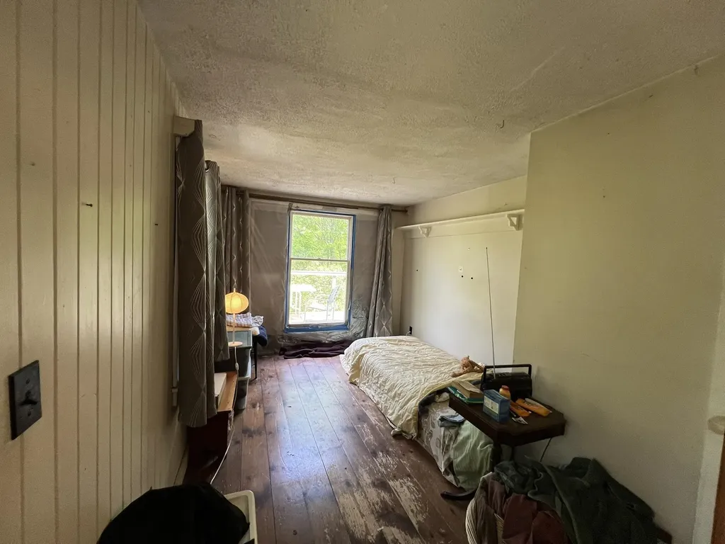 239 Blakes Hill Road Northwood NH 03261