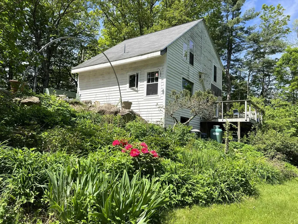 239 Blakes Hill Road Northwood NH 03261