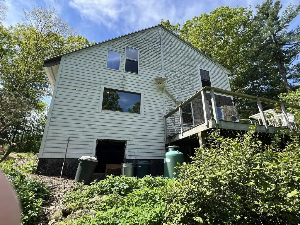 239 Blakes Hill Road Northwood NH 03261