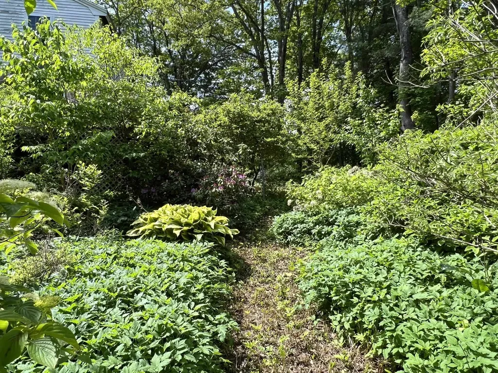 239 Blakes Hill Road Northwood NH 03261