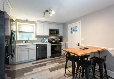 17 San Antonio Drive Fremont NH 03044