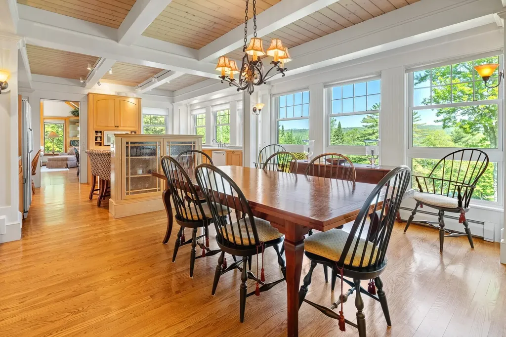 207 Boynton Road Londonderry VT 05148