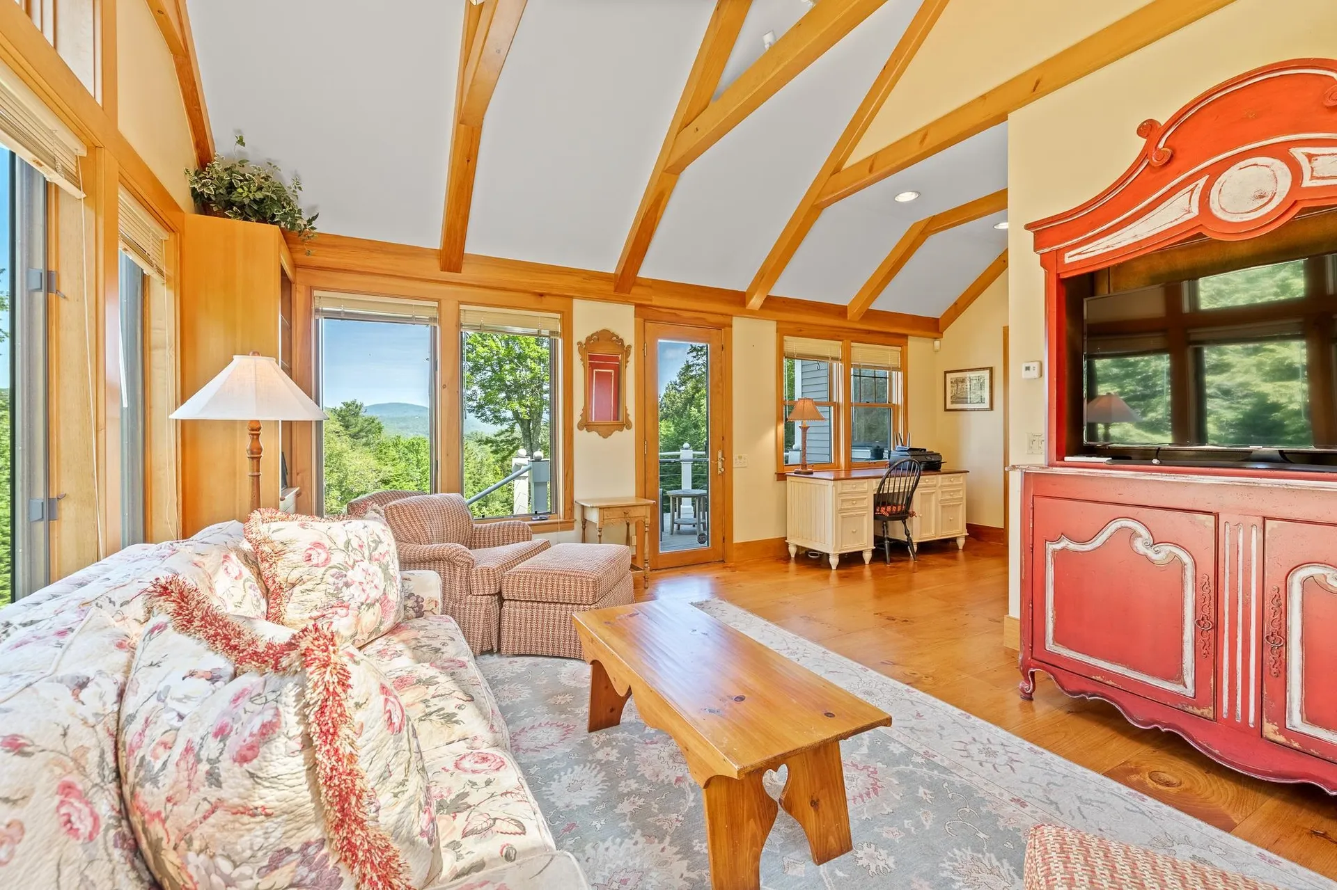 207 Boynton Road Londonderry VT 05148