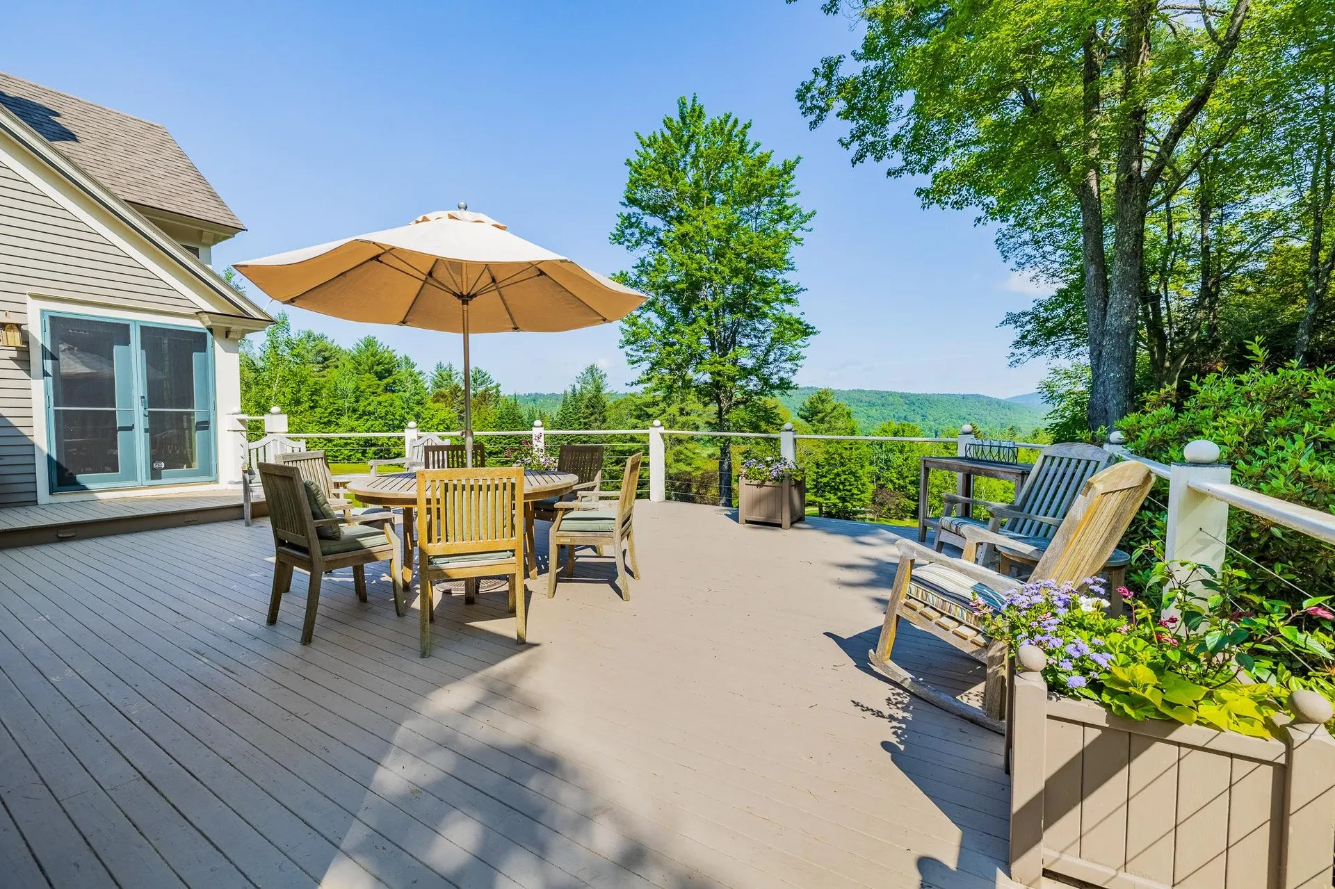 207 Boynton Road Londonderry VT 05148