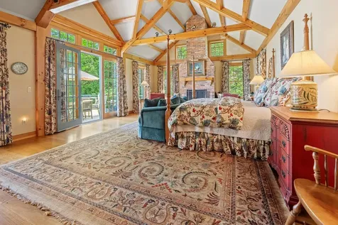 207 Boynton Road Londonderry VT 05148