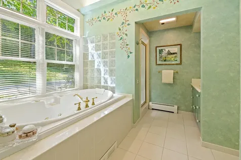 207 Boynton Road Londonderry VT 05148