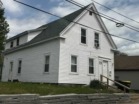 35 Bowman Street Laconia NH 03246