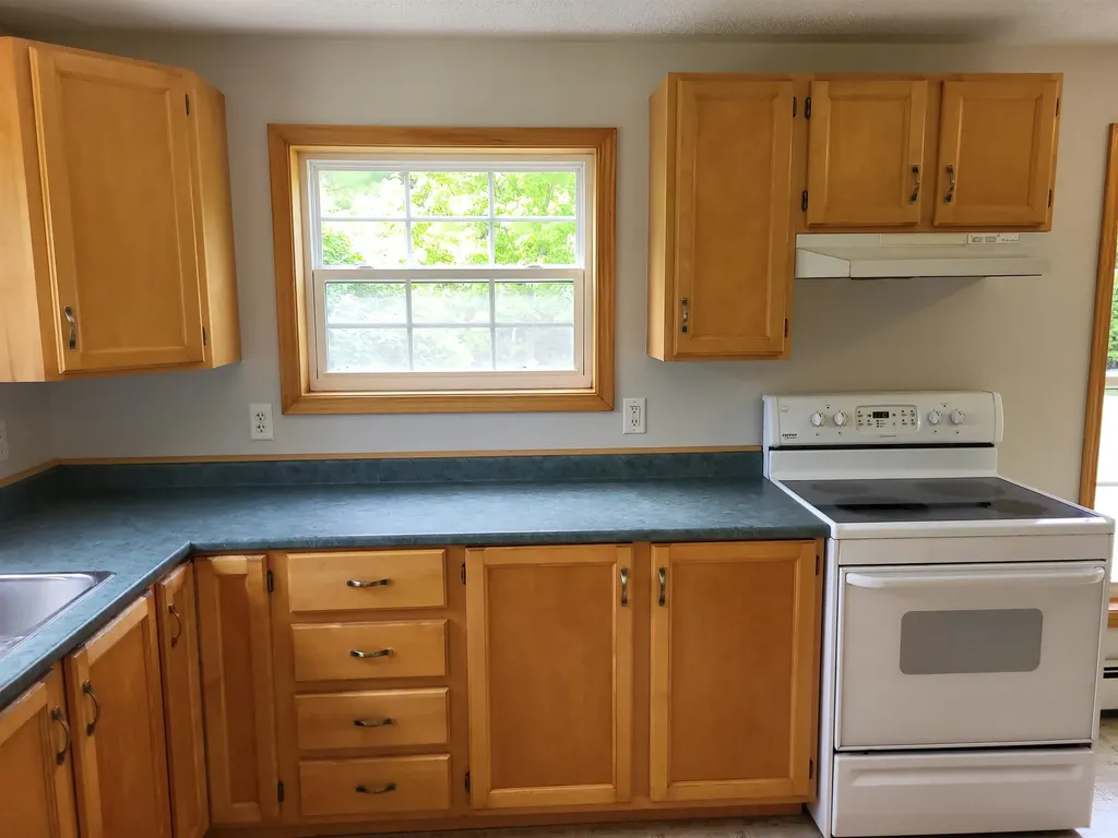 68 Bowen School Road Deering NH 03244