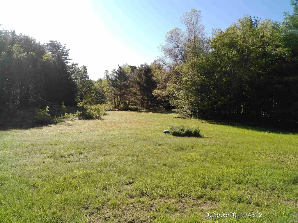 68 Bowen School Road Deering NH 03244