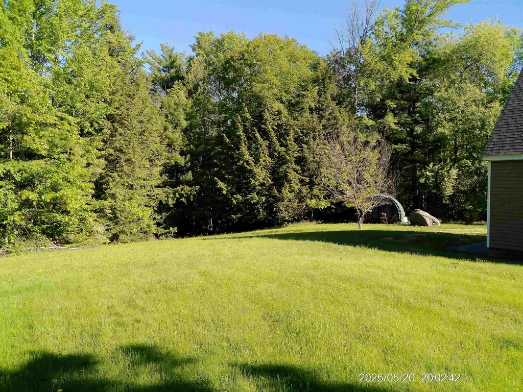 68 Bowen School Road Deering NH 03244