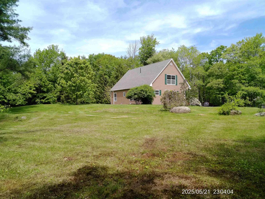 68 Bowen School Road Deering NH 03244