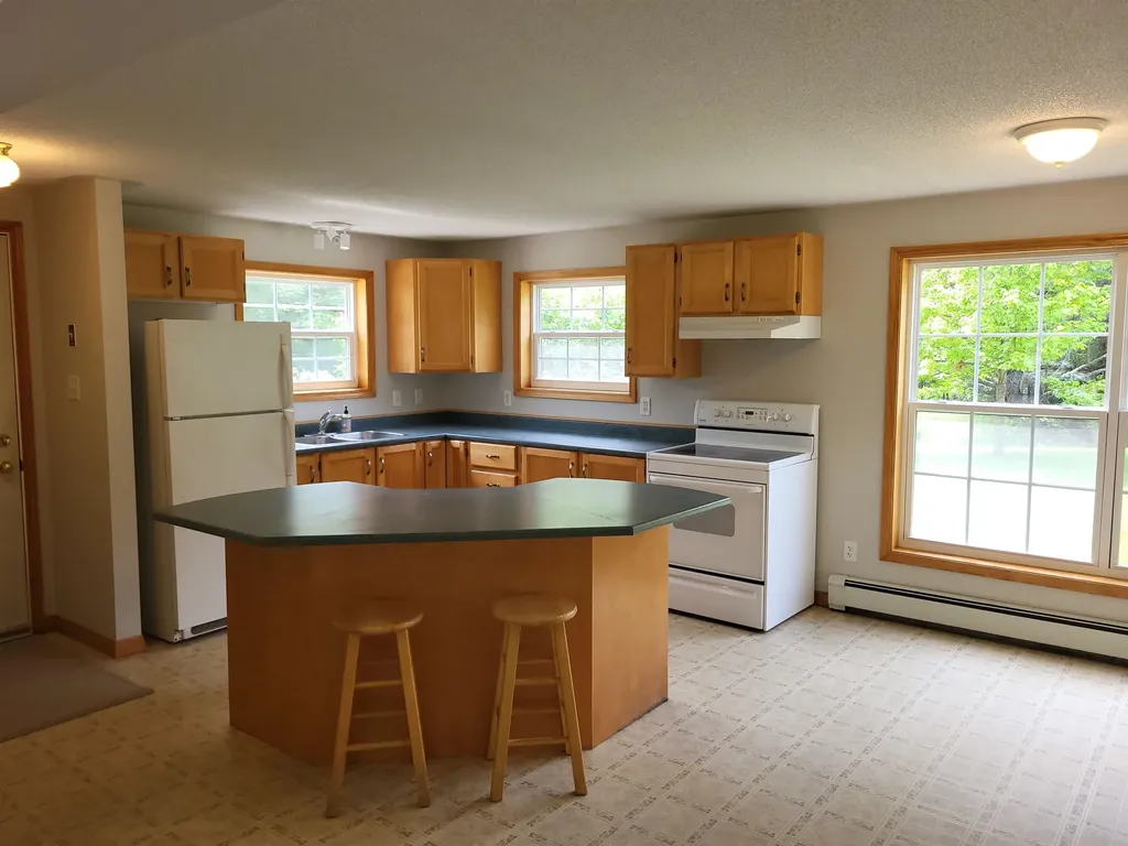 68 Bowen School Road Deering NH 03244