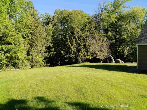 68 Bowen School Road Deering NH 03244