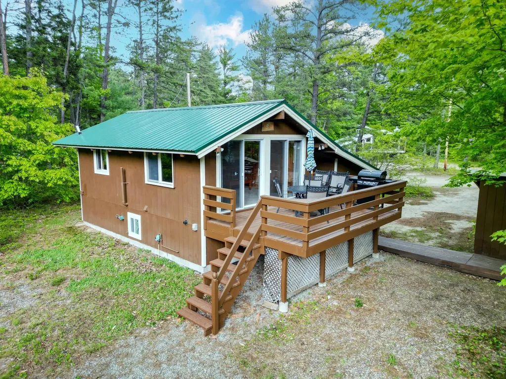 16 Merrimeeting Road Conway NH 03860