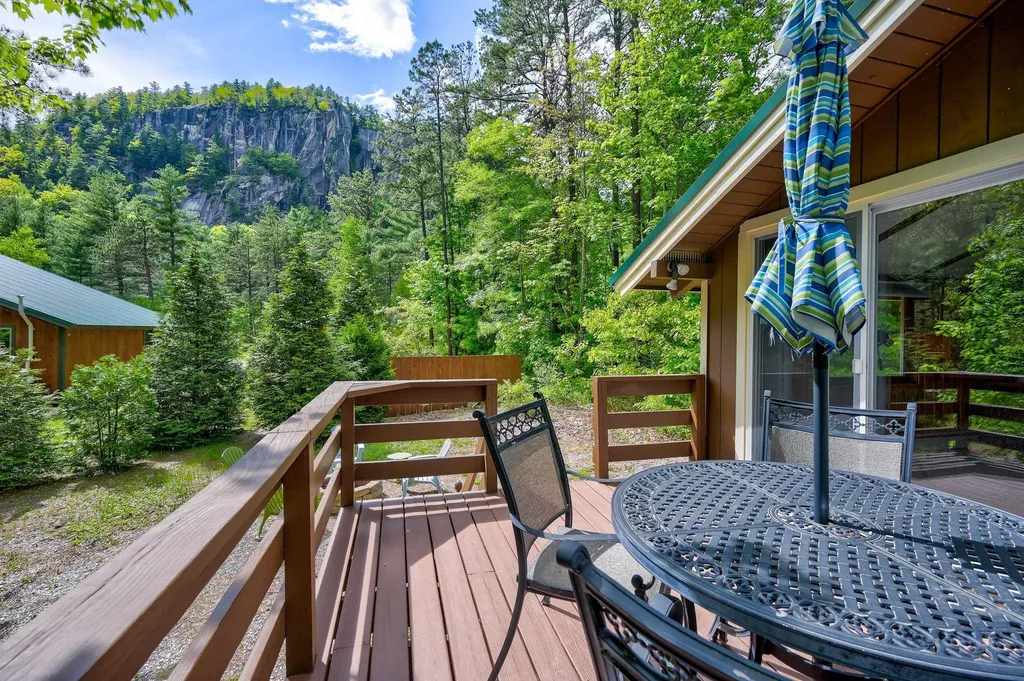 16 Merrimeeting Road Conway NH 03860