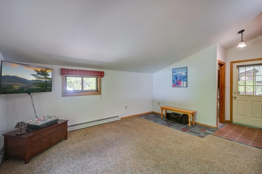 16 Merrimeeting Road Conway NH 03860