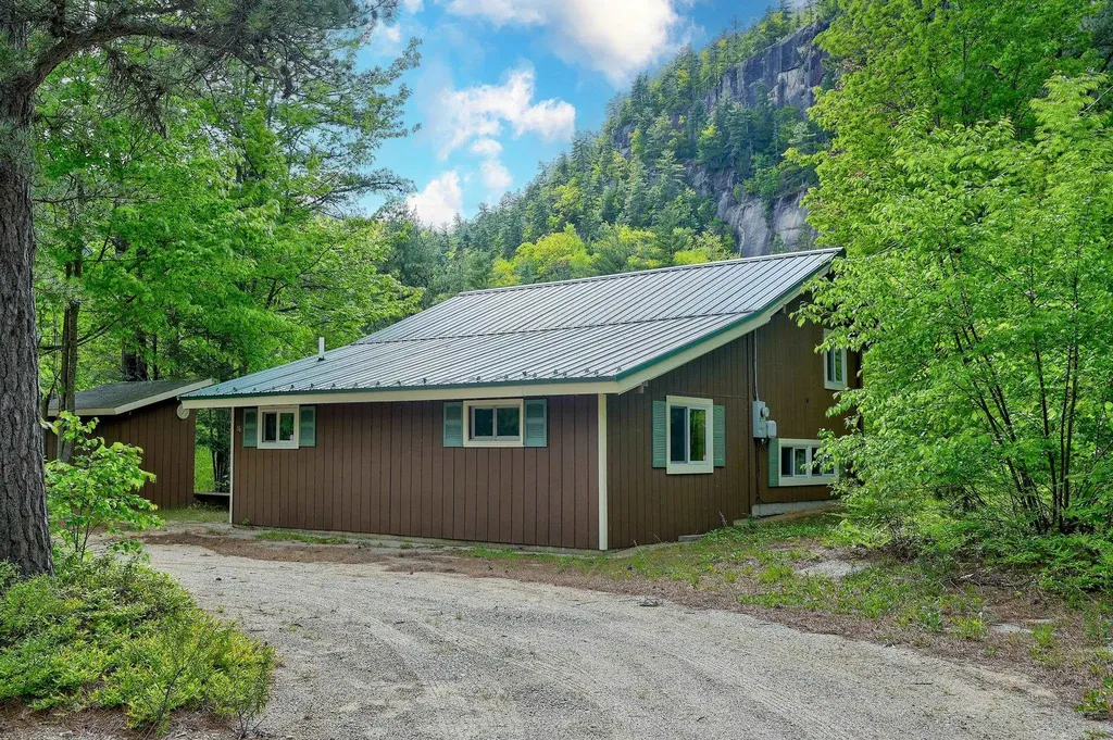 16 Merrimeeting Road Conway NH 03860