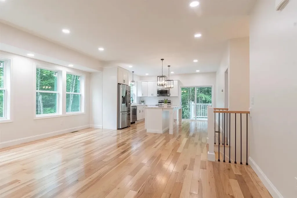 28 Colony Drive Barnstead NH 03225