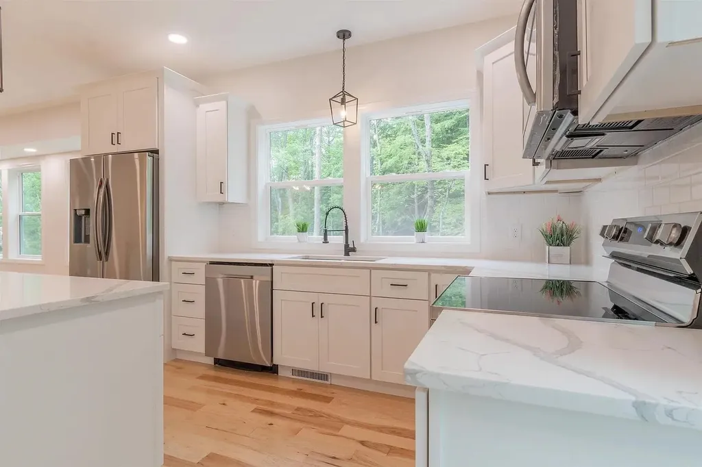 28 Colony Drive Barnstead NH 03225