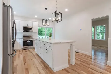 28 Colony Drive Barnstead NH 03225