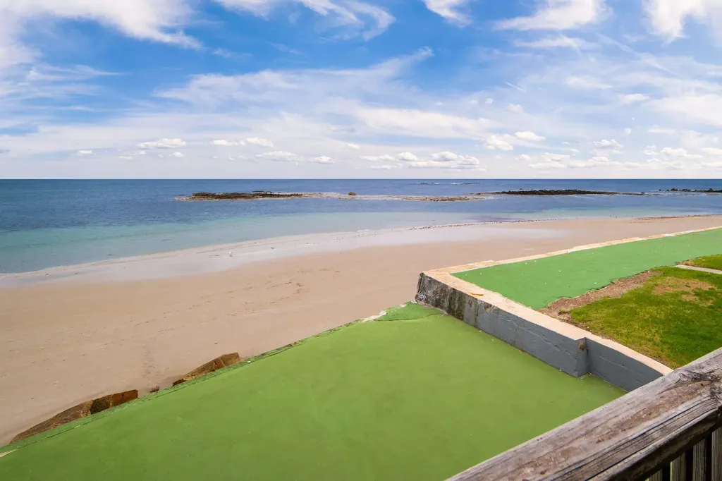 2 Gold Ribbon Drive Wells ME 04090