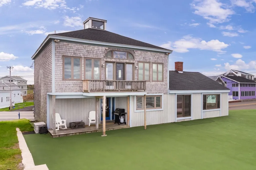 2 Gold Ribbon Drive Wells ME 04090