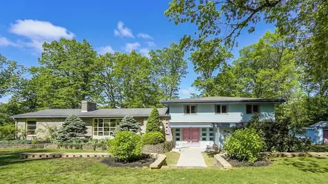 127 Peele Road Nashua NH 03062