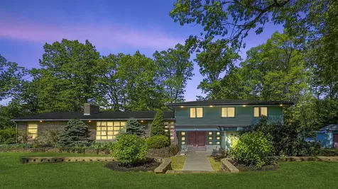 127 Peele Road Nashua NH 03062