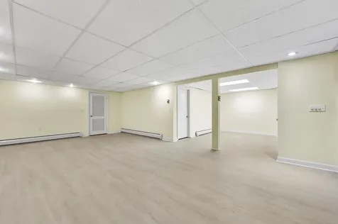 127 Peele Road Nashua NH 03062