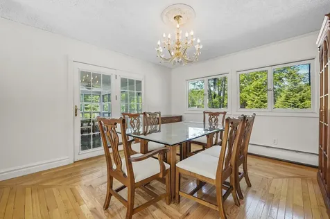 127 Peele Road Nashua NH 03062
