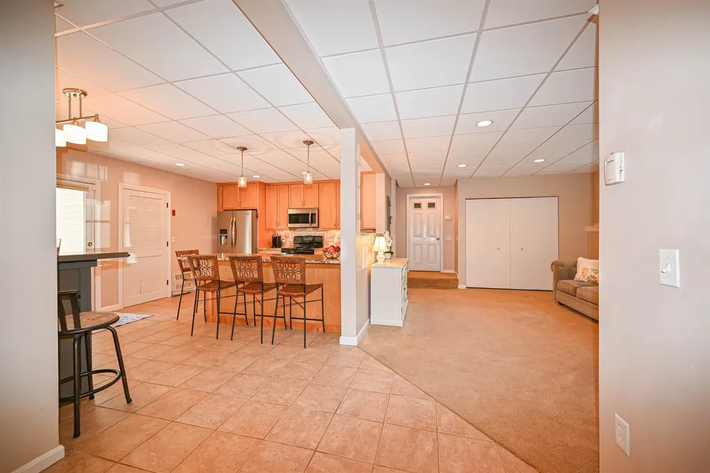 26 Green Meadow Lane Bedford NH 03110