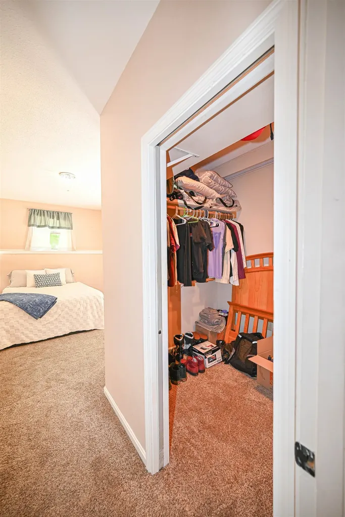 26 Green Meadow Lane Bedford NH 03110