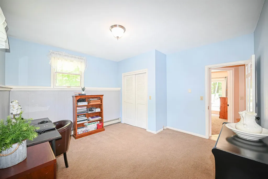 26 Green Meadow Lane Bedford NH 03110