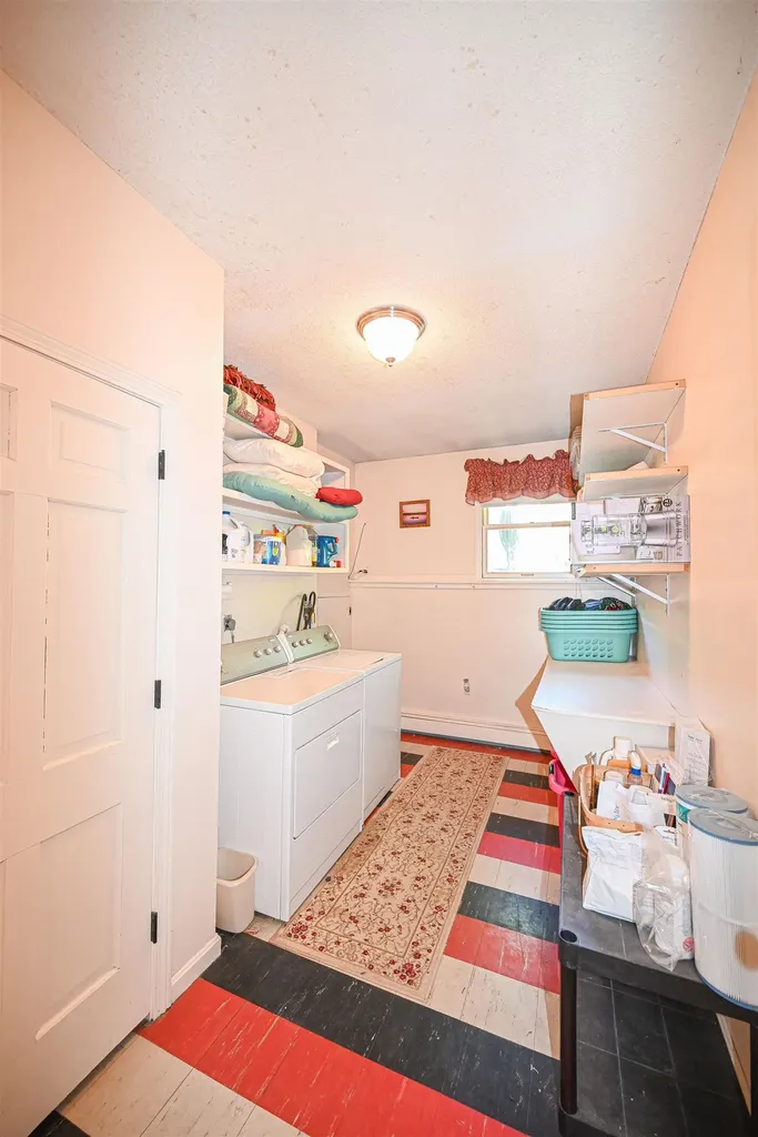 26 Green Meadow Lane Bedford NH 03110