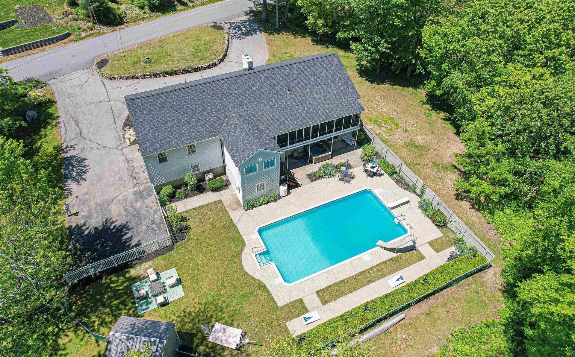 26 Green Meadow Lane Bedford NH 03110