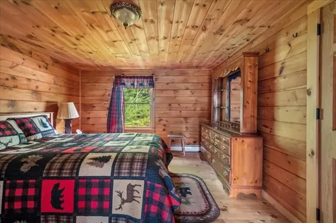 18 Chamberlin Hill Richmond VT 05477