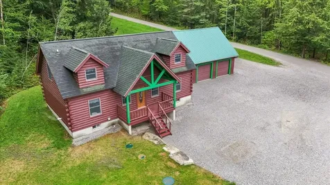 18 Chamberlin Hill Richmond VT 05477